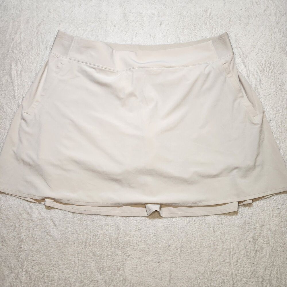 ATHLETA Brooklyn Skort Featherweight Stretch Jupe-Shorts Khaki Size 18 EUC